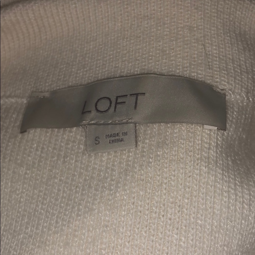 Sweater - Picture 4 of 4